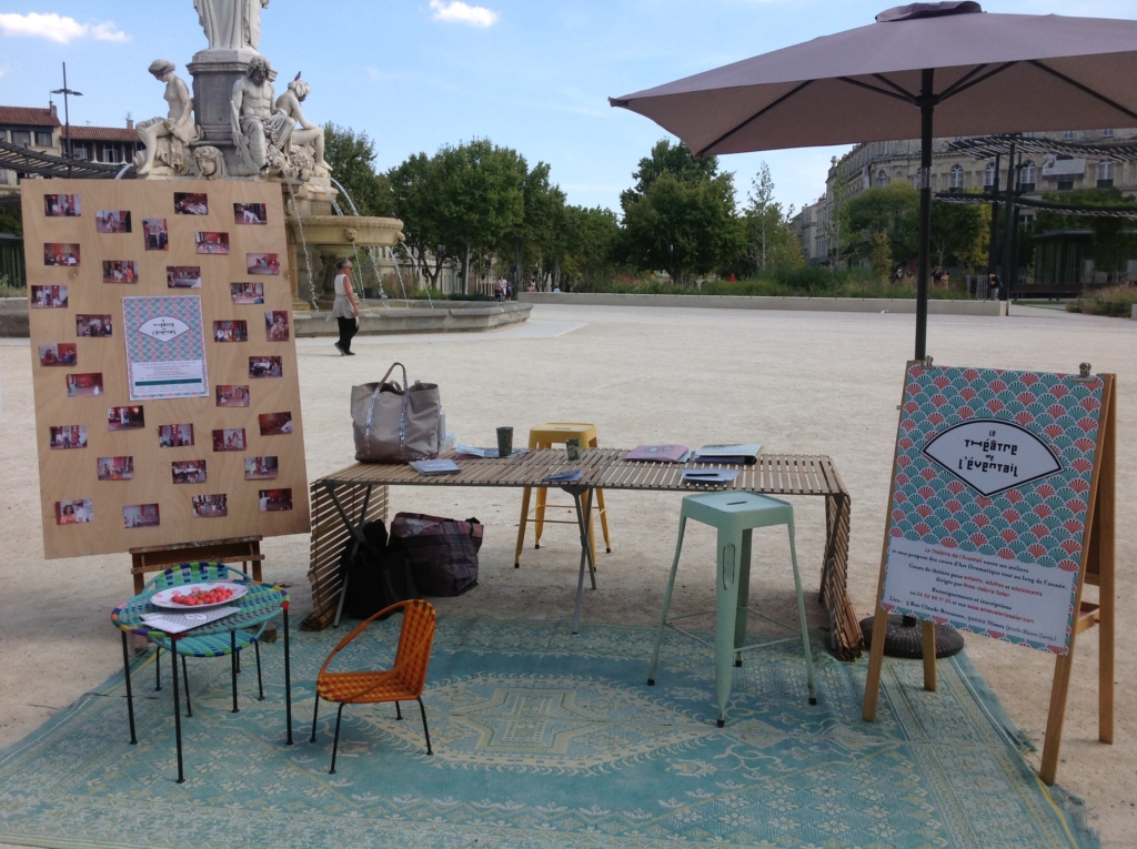 Théâtre de l'éventail – stand au forum des associations de Nîmes
